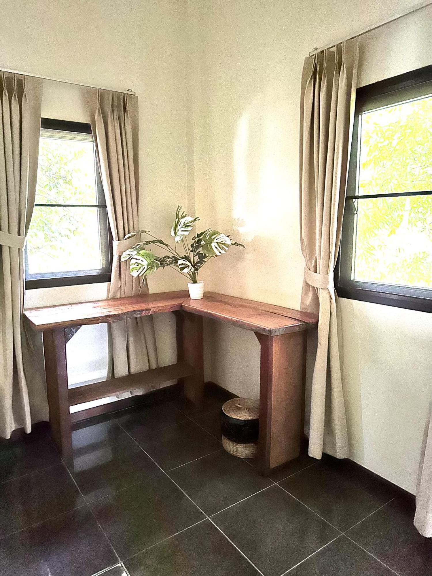 Jungle Vibes Hotel Thong Sala Luaran gambar